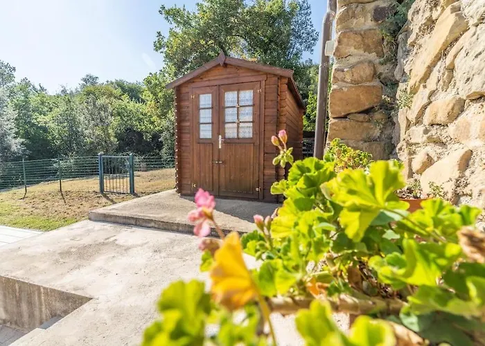 La Bandita - antica casa di campagna toscana con piscina, WIFI e splendida vista